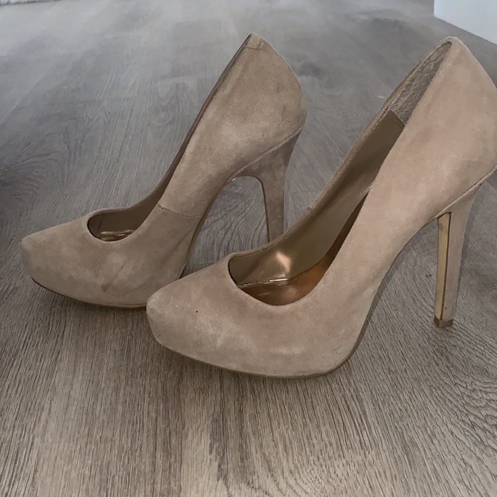 Suede heels - Picture 3 of 5